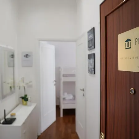 Pantheon Magic House Apartment Rom