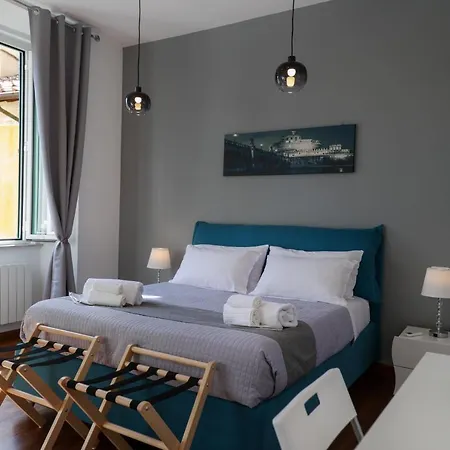 Pantheon Magic House Apartment